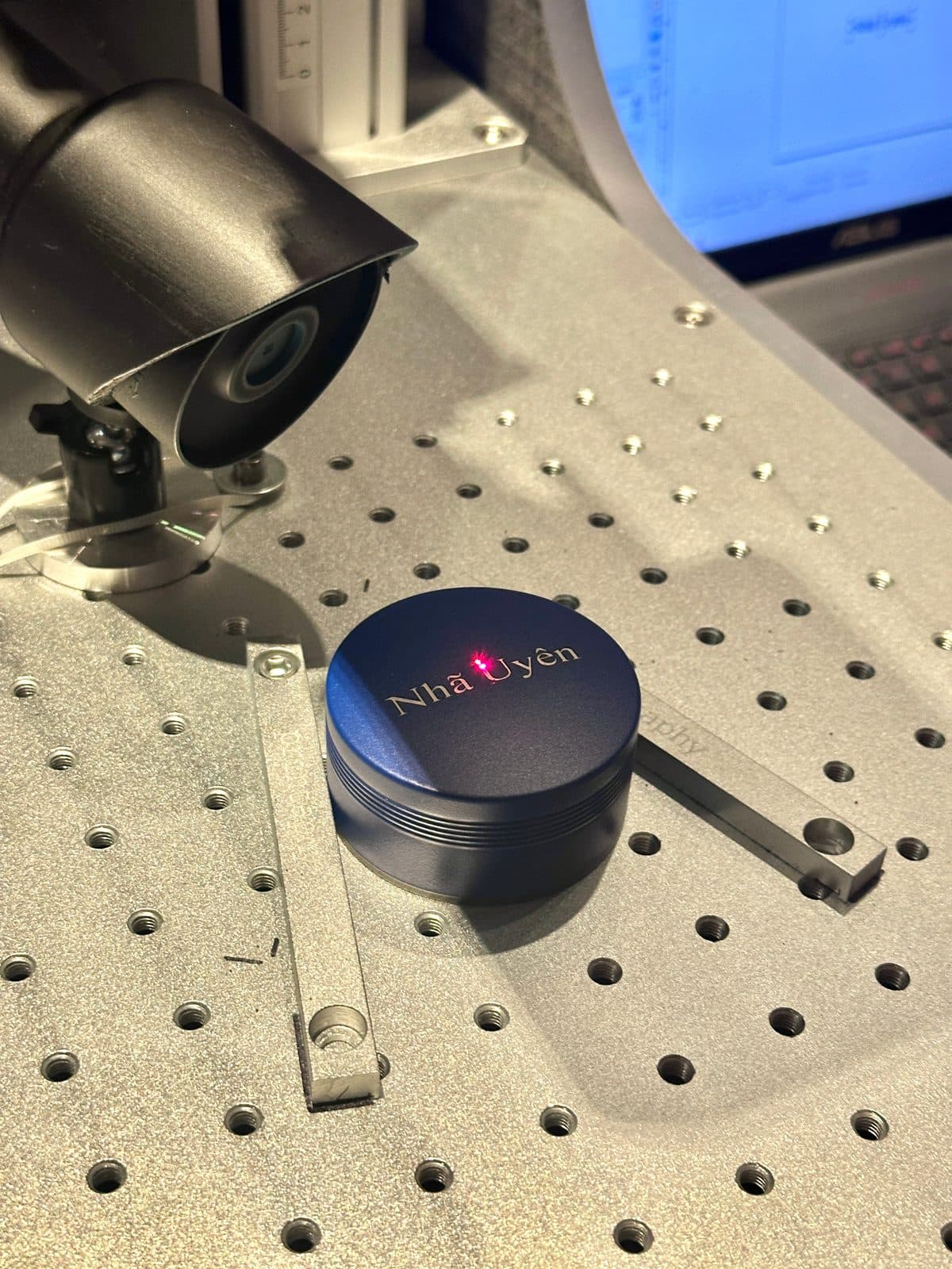 Khắc laser